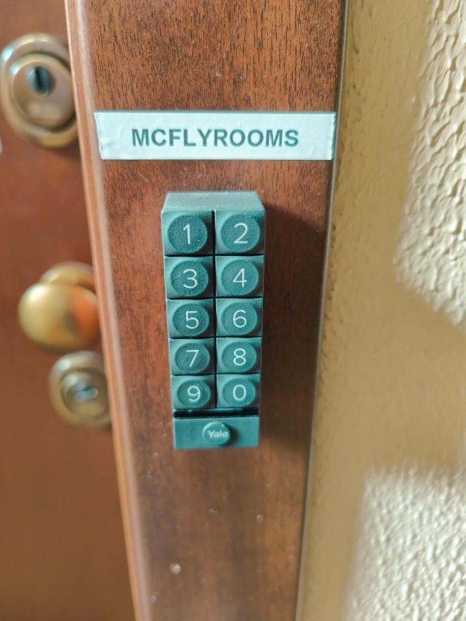 Mc Fly Rooms Malpensa Airport ガッララーテ エクステリア 写真
